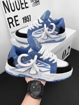 OGIY sneakers